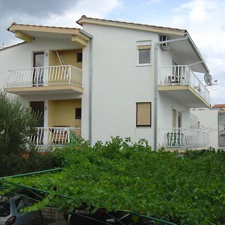 Apartment Bilic Nemira *